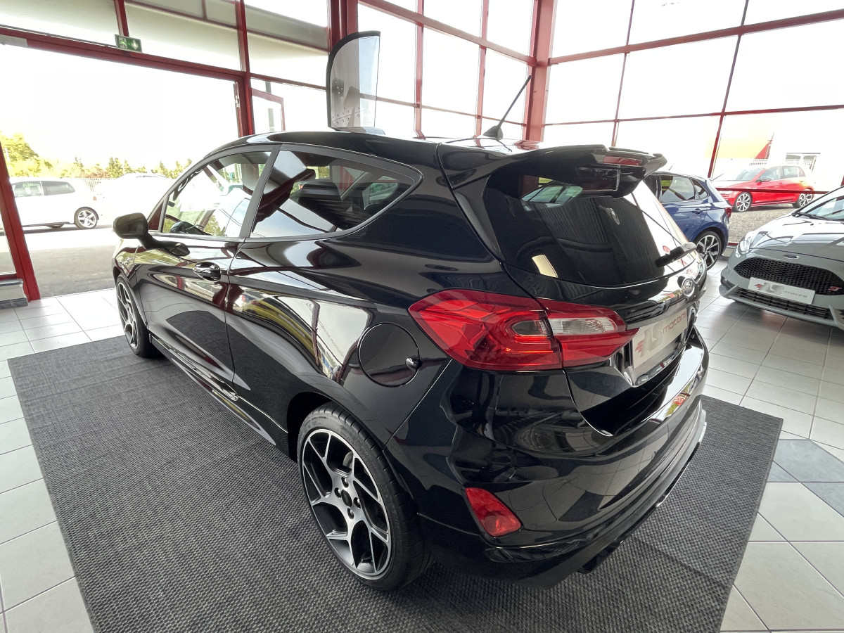 FORD FIESTA ST 1,5 200  GPS  APPLE CARPLAY FULL LED BLUETOOTH HIFI B&O KEYLESS REGULATEUR