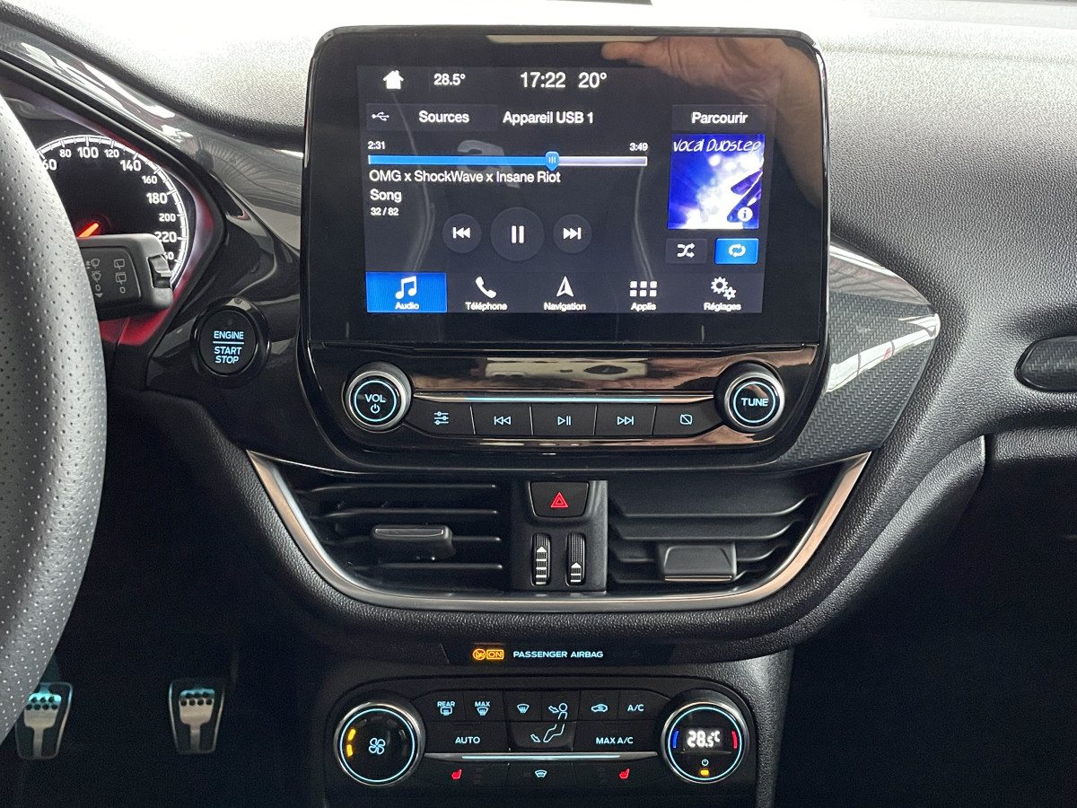 FORD FIESTA ST 1,5 200  GPS  APPLE CARPLAY FULL LED BLUETOOTH HIFI B&O REGULATEUR