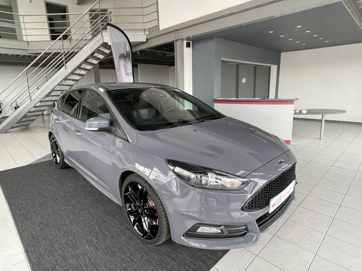 FORD FOCUS ST 2,0 250 GPS  SONY  RECARO PACK HIVER BLUETOOTH