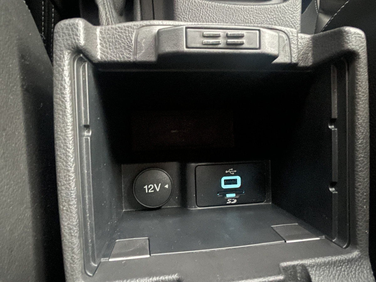 FORD FOCUS ST 2,0 250 GPS  SONY  RECARO PACK HIVER BLUETOOTH
