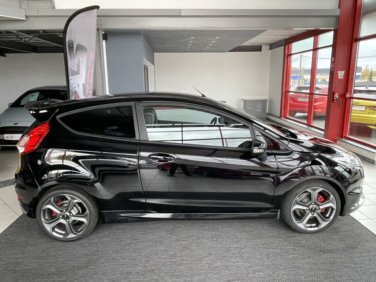 FORD FIESTA ST 1,6 182 PACK PERF GPS SONY BLUETOOTH REGULATEUR RECARO EXCELLENT ETAT