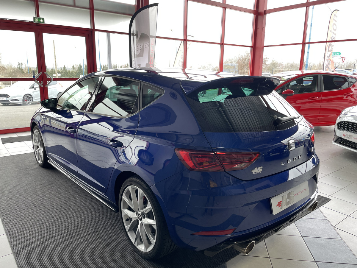 SEAT LEON FR 1,5 TSI 150 GPS CAMERA APPLE CARPLAY REGULATEUR FEUX LED DIGITAL COCKPIT ETAT NEUF