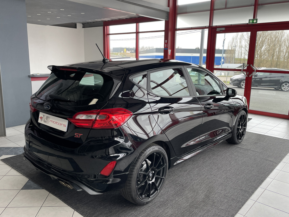 FORD FIESTA ST 1,5 200   APPLE CARPLAY FULL LED BLUETOOTH HIFI B&O KEYLESS REGULATEUR EXCELLENT ETAT