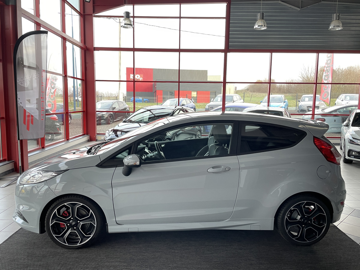 FORD FIESTA ST 1,6 200 EDITION LIMITED PACK PERF GPS SONY BLUETOOTH KEYLESS ETAT COLLECTOR