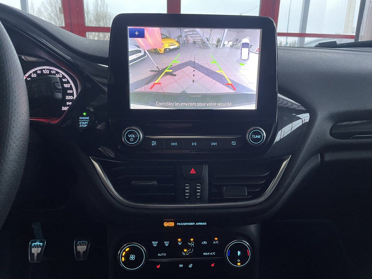 FORD FIESTA ST 1,5 200 TOIT PANORAMIQUE GPS CAMERA  APPLE CARPLAY KEYLESS ETAT NEUF