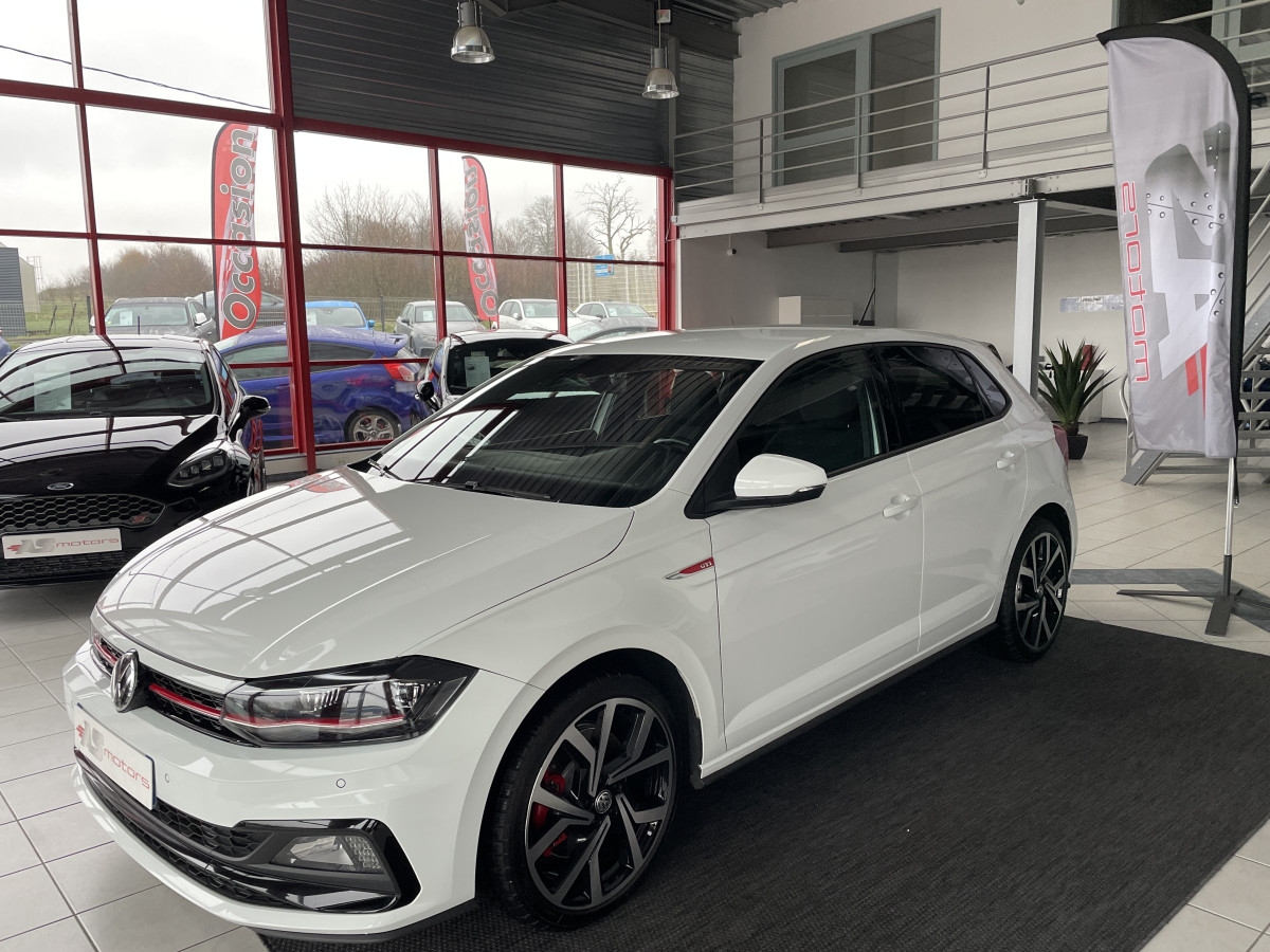 VOLSWAGEN POLO GTI 2,0 TSI 200 DSG6 GPS ACC DIGITAL COCKPIT DMS FULL LED JANTE BRESCIA 18 ETAT NEUF