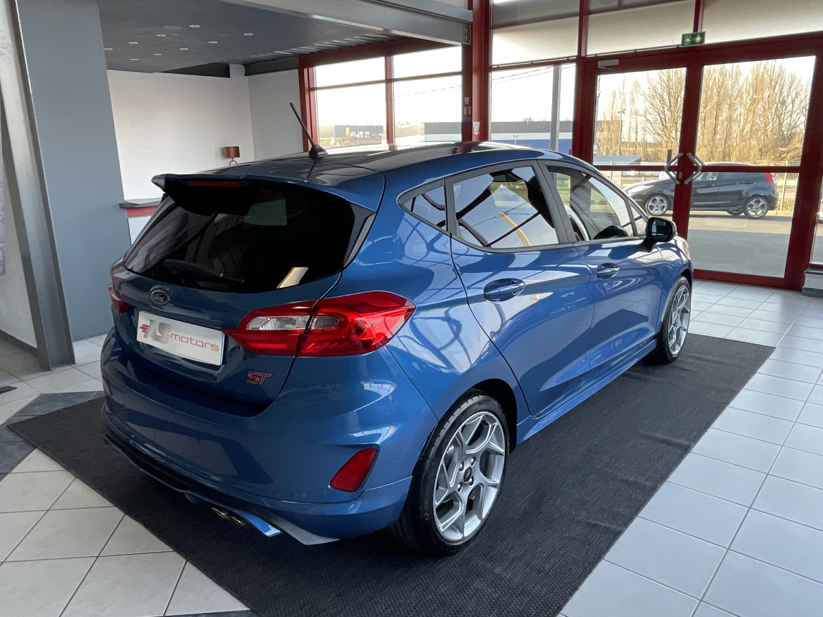 FORD FIESTA ST 1,5 200   APPLE CARPLAY FULL LED BLUETOOTH HIFI B&O REGULATEUR EXCELLENT ETAT