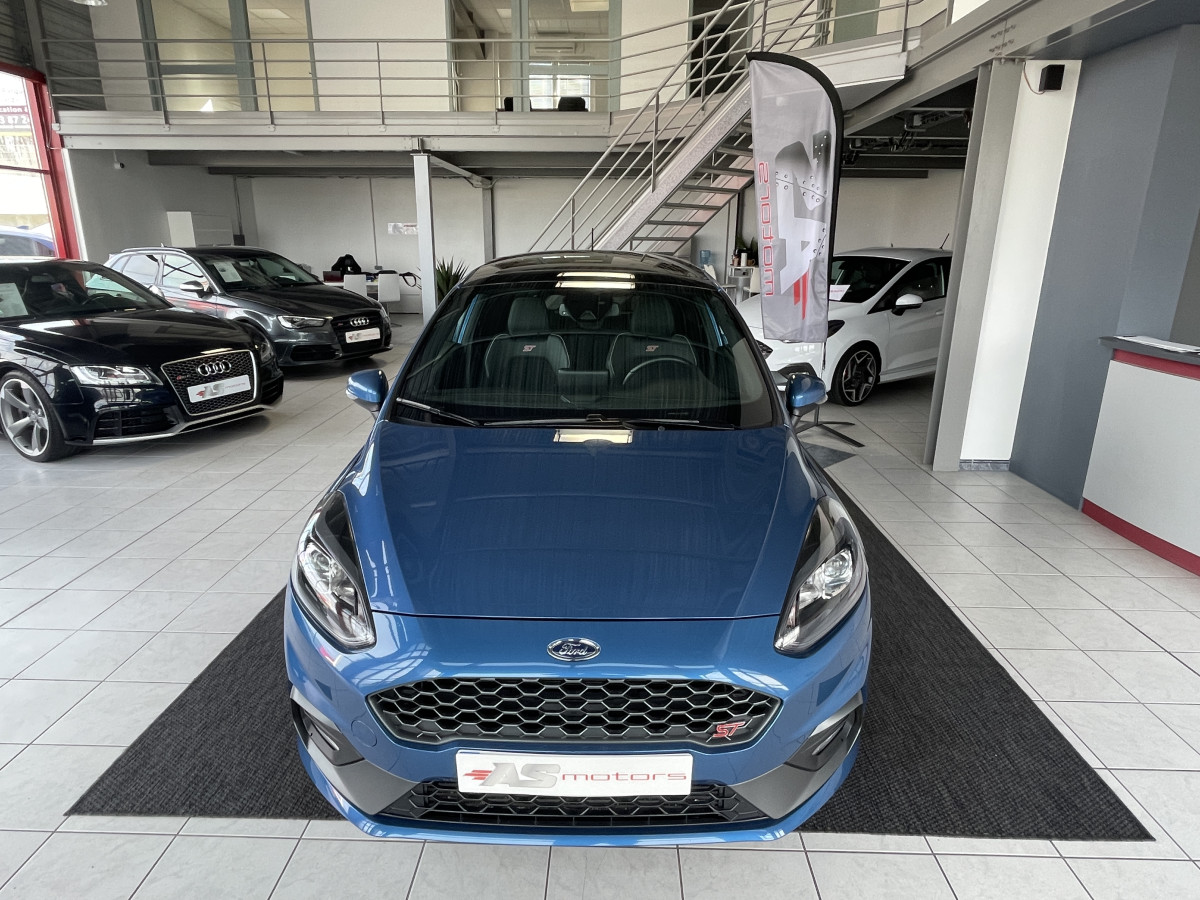 FORD FIESTA ST 1,5 200  GPS CAMERA  TOIT PANO  KEYLESS APPLE CARPLAY  BLUETOOTH HIFI B&O REGULATEUR EXCELLENT ETAT