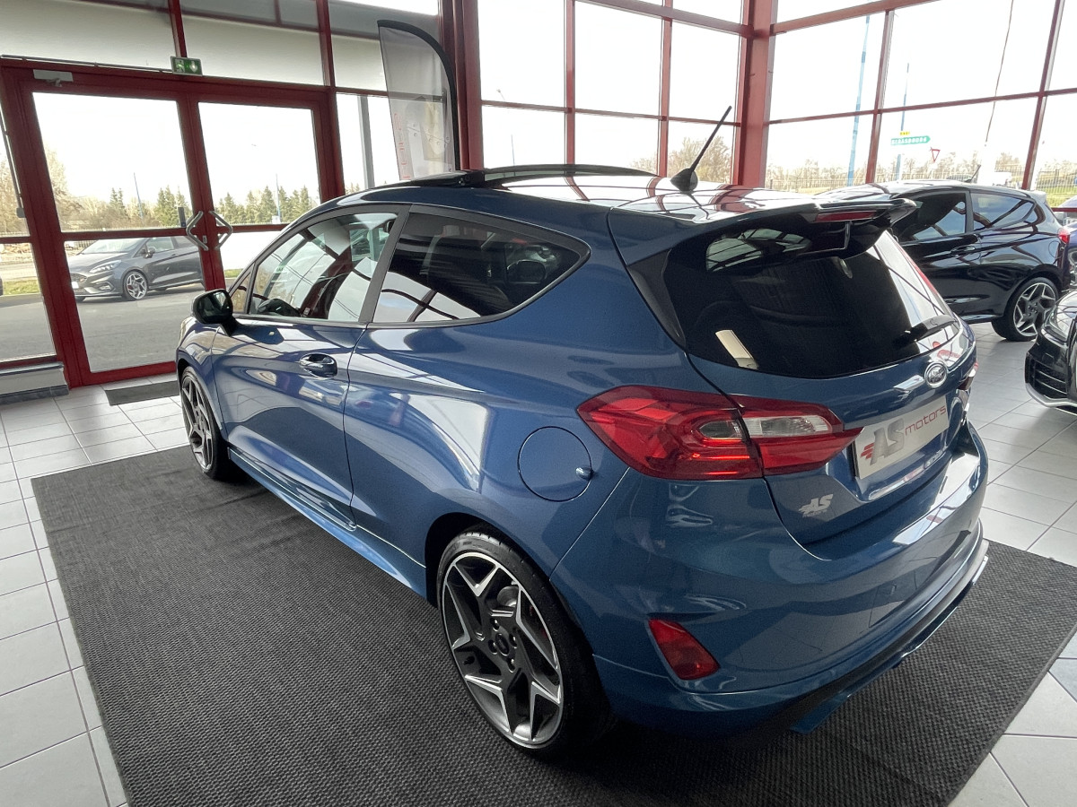 FORD FIESTA ST 1,5 200  GPS CAMERA  TOIT PANO  KEYLESS APPLE CARPLAY  BLUETOOTH HIFI B&O REGULATEUR EXCELLENT ETAT