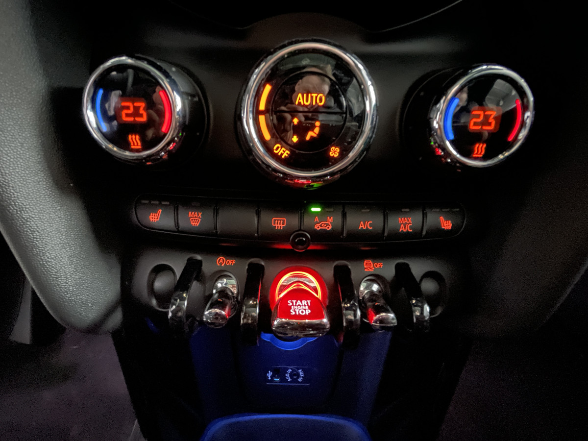 MINI COOPER S 2,0 192 GPS TOIT PANORAMIQUE HIFI HARMAN/KARDON PACK JCW FULL LED REGULATEUR ETAT NEUF