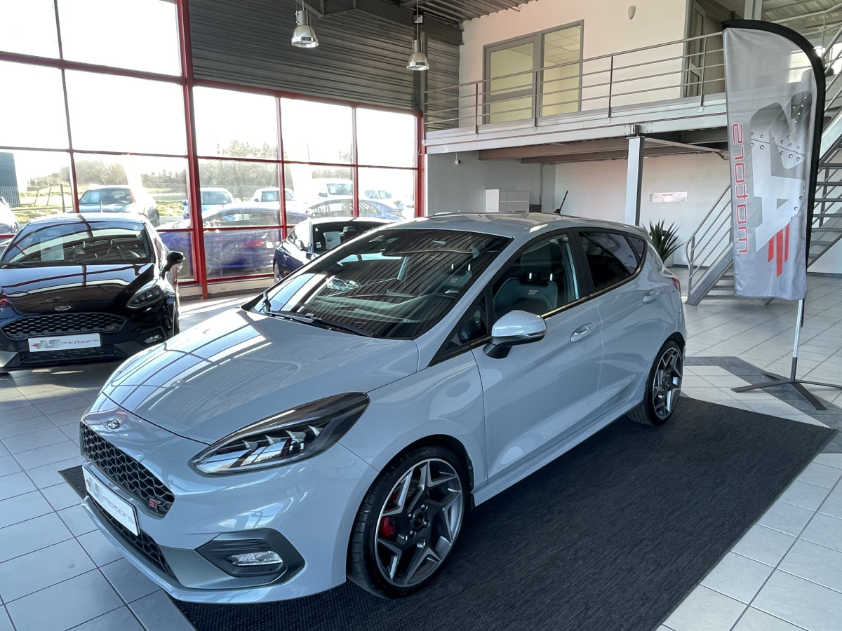 FORD FIESTA ST 1,5 200 GPS CAMERA PACK PERFORMANCE KEYLESS  HIFI B&O PACK HIVER  APPLE CARPLAY EXCELLENT ETAT