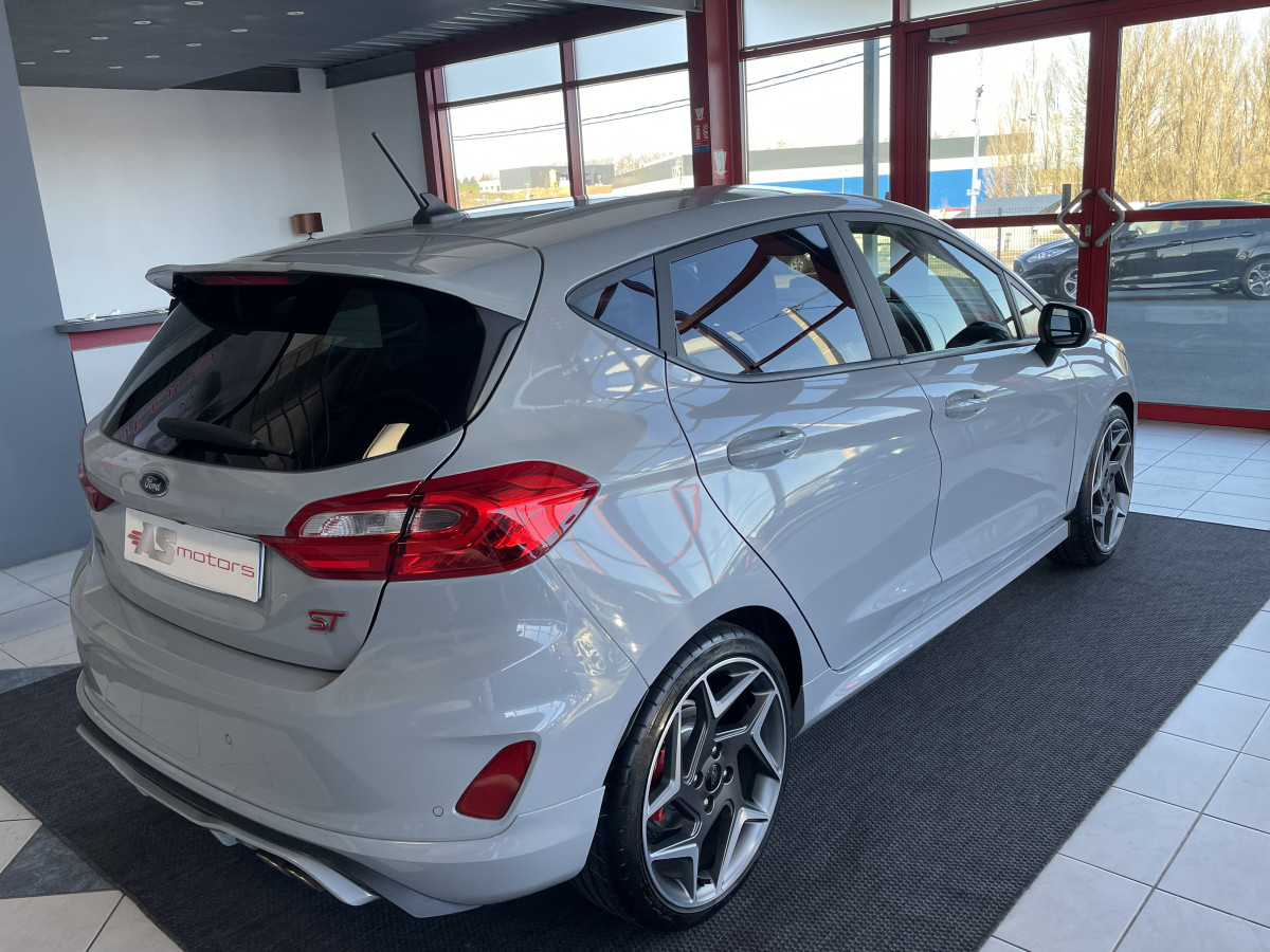 FORD FIESTA ST 1,5 200 GPS CAMERA PACK PERFORMANCE KEYLESS  HIFI B&O PACK HIVER  APPLE CARPLAY EXCELLENT ETAT