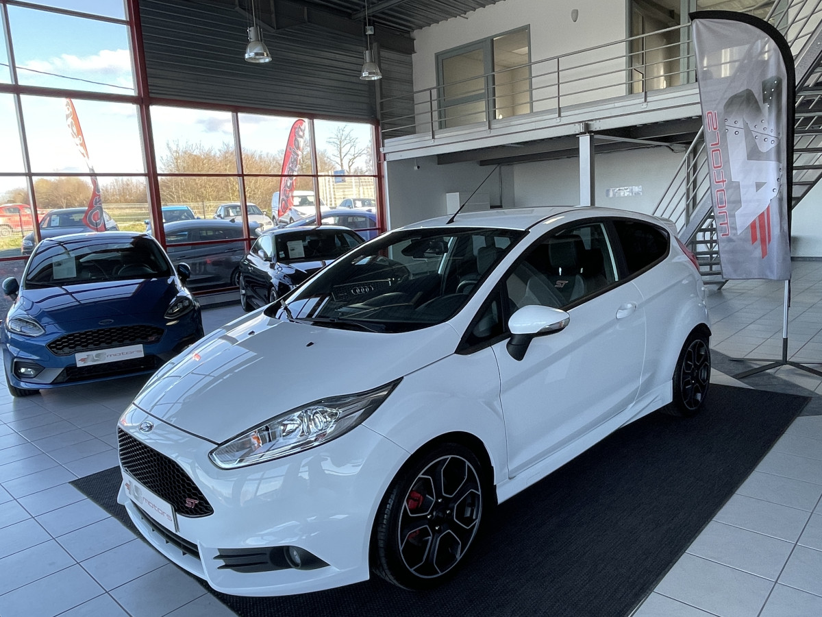 FORD FIESTA ST 1,6 200 EDITION LIMITED PACK PERF GPS CAMERA REGULATEUR SONY BLUETOOTH  ETAT COLLECTOR