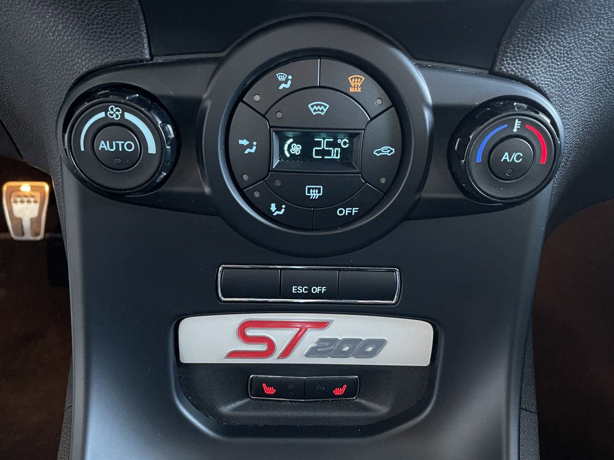 FORD FIESTA ST 1,6 200 EDITION LIMITED PACK PERF GPS CAMERA REGULATEUR SONY BLUETOOTH  ETAT COLLECTOR