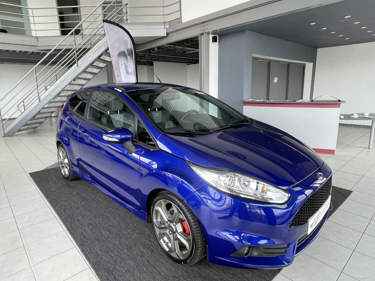 FORD FIESTA ST 1,6 182 PACK PERF GPS CAMERA REGULATEUR KEYLESS FULL OPTIONS EXCELLENT ETAT