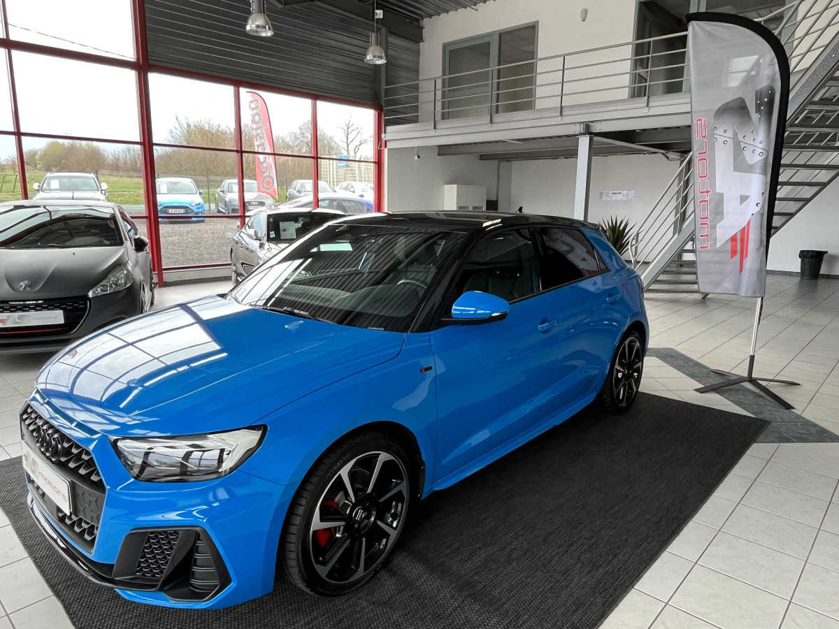 AUDI A1 SPORTBACK  40 TFSI 200  FULL S-LINE DSG6 GPS KEYLESS ACC DIGITAL COCKPIT  DRIVE SELECT BLEU TURBO ETAT NEUF