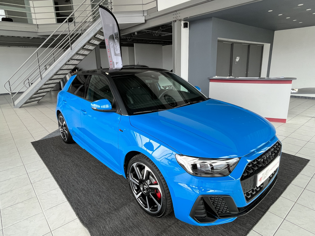 AUDI A1 SPORTBACK  40 TFSI 200  FULL S-LINE DSG6 GPS KEYLESS ACC DIGITAL COCKPIT  DRIVE SELECT BLEU TURBO ETAT NEUF