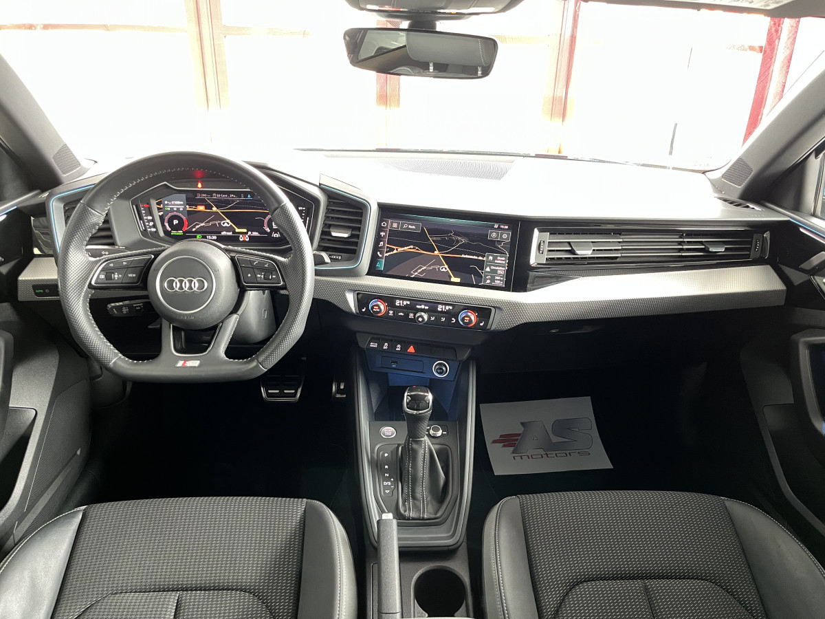 AUDI A1 SPORTBACK  40 TFSI 200  FULL S-LINE DSG6 GPS KEYLESS ACC DIGITAL COCKPIT  DRIVE SELECT BLEU TURBO ETAT NEUF