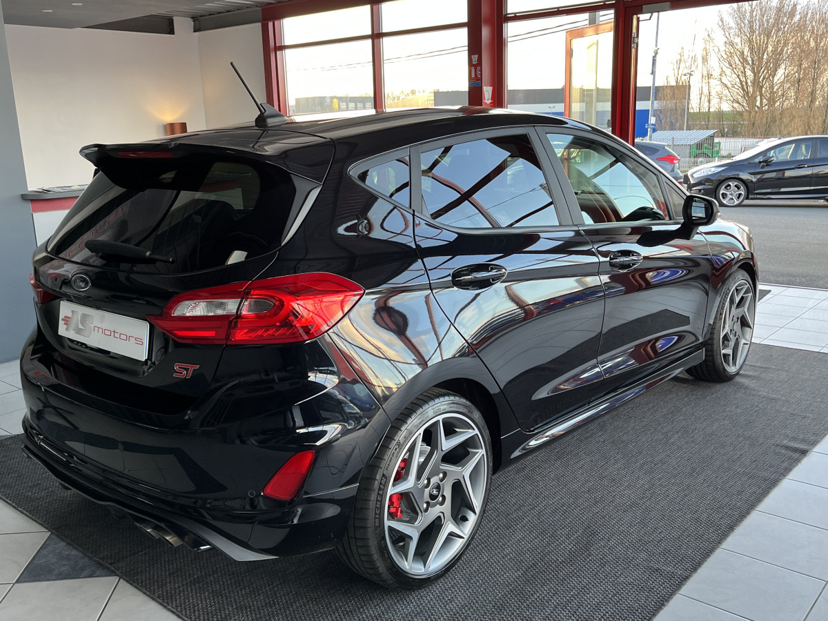 FORD FIESTA ST 1,5 200 PACK PERFORMANCE GPS CAMERA  APPLE CARPLAY PACK HIVER  BLUETOOTH HIFI B&O REGULATEUR KEYLESS