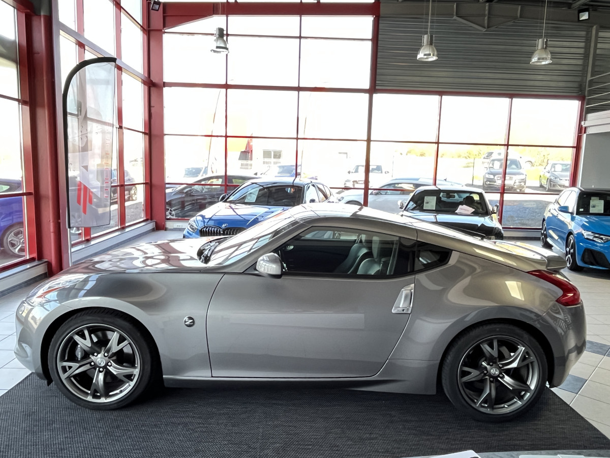 NISSAN 370 Z  3,7 V6 328 PACK BVA GPS BOSE FEUX BI-XENON ETAT COLLECTOR