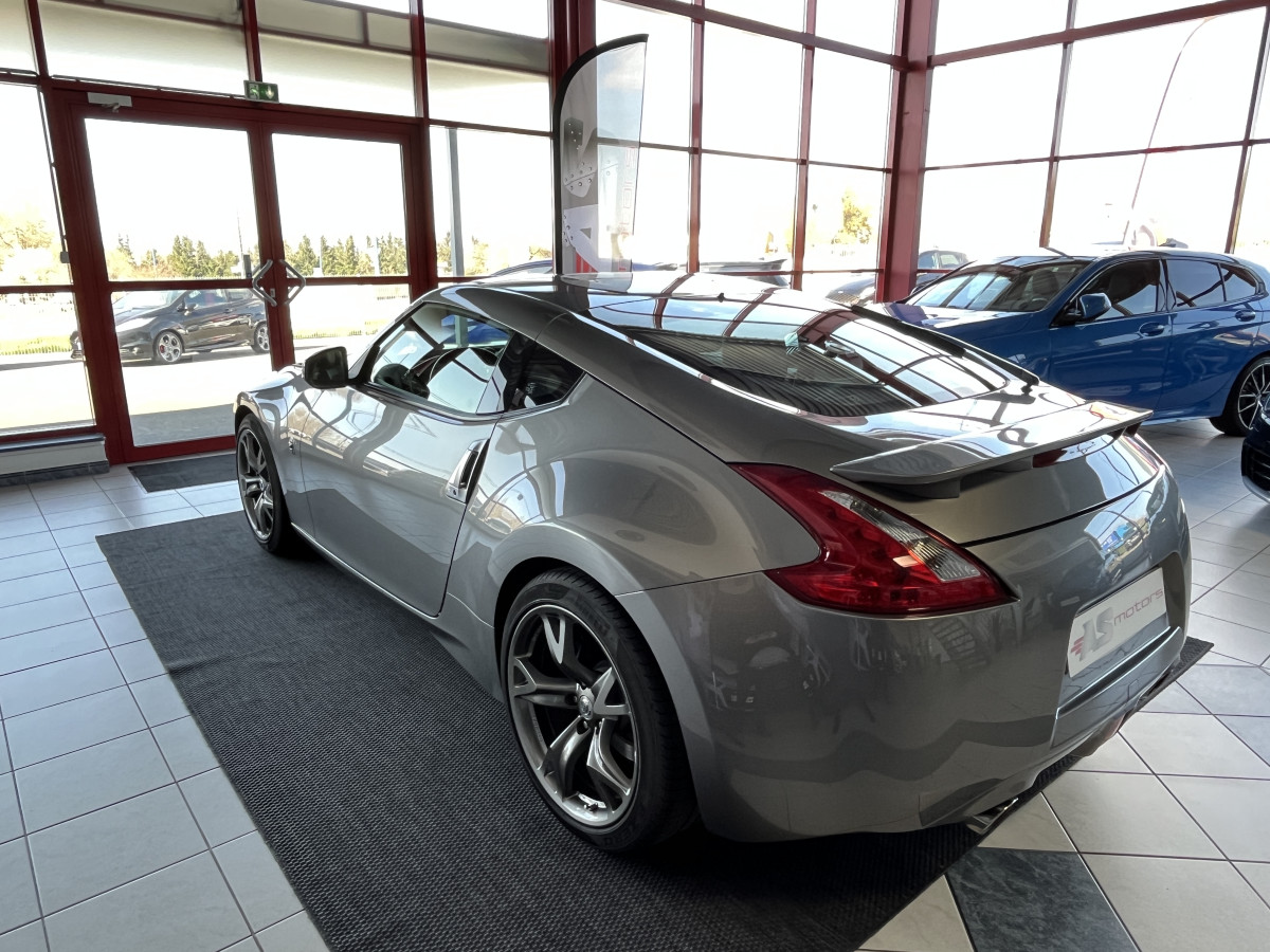 NISSAN 370 Z  3,7 V6 328 PACK BVA GPS BOSE FEUX BI-XENON ETAT COLLECTOR