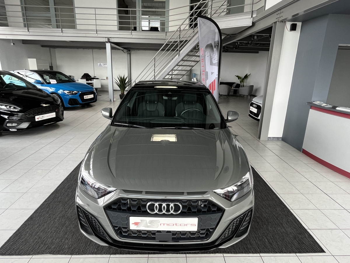 AUDI A1 SPORTBACK  40 TFSI 200  FULL S-LINE DSG6 GPS LIMITEUR DIGITAL COCKPIT DRIVE SELECT BLUETOOTH  ETAT NEUF