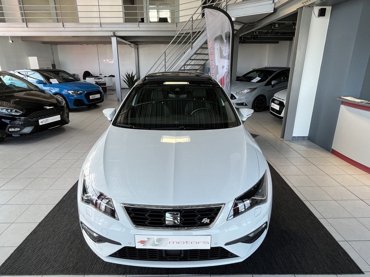 SEAT LEON FR 1,5 TSI 150 TOIT PANO GPS CAMERA ACC SEAT DRIVE PROFILE HIFI BEATS VIRTUAL COCKPIT FULL LED