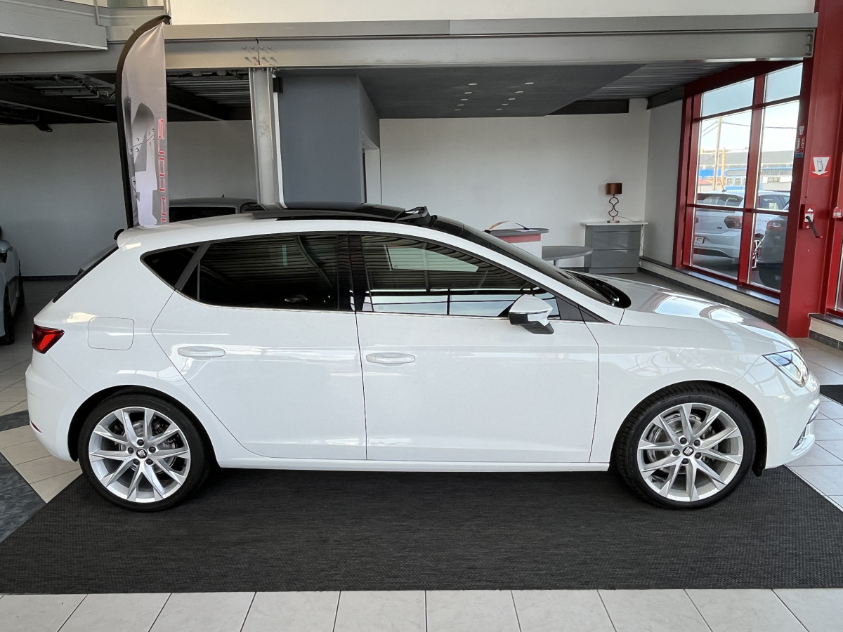 SEAT LEON FR 1,5 TSI 150 TOIT PANO GPS CAMERA ACC SEAT DRIVE PROFILE HIFI BEATS VIRTUAL COCKPIT FULL LED