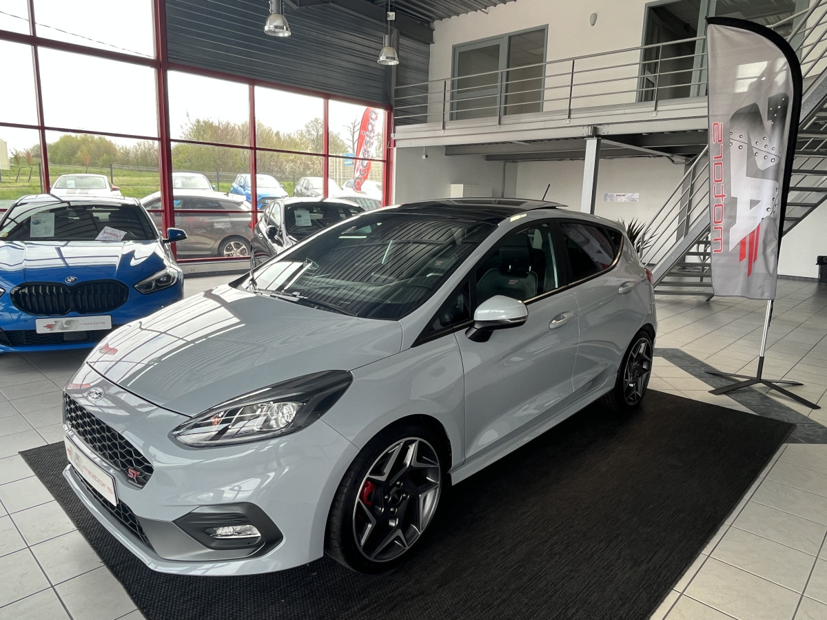 FORD FIESTA ST 1,5 200 TOIT PANO GPS GAMERA REGULATEUR HIFI B&O KEYLESS PACK HIVER APPLE CARPLAY ETAT NEUF