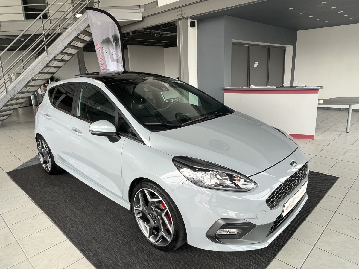 FORD FIESTA ST 1,5 200 TOIT PANO GPS GAMERA REGULATEUR HIFI B&O KEYLESS PACK HIVER APPLE CARPLAY ETAT NEUF