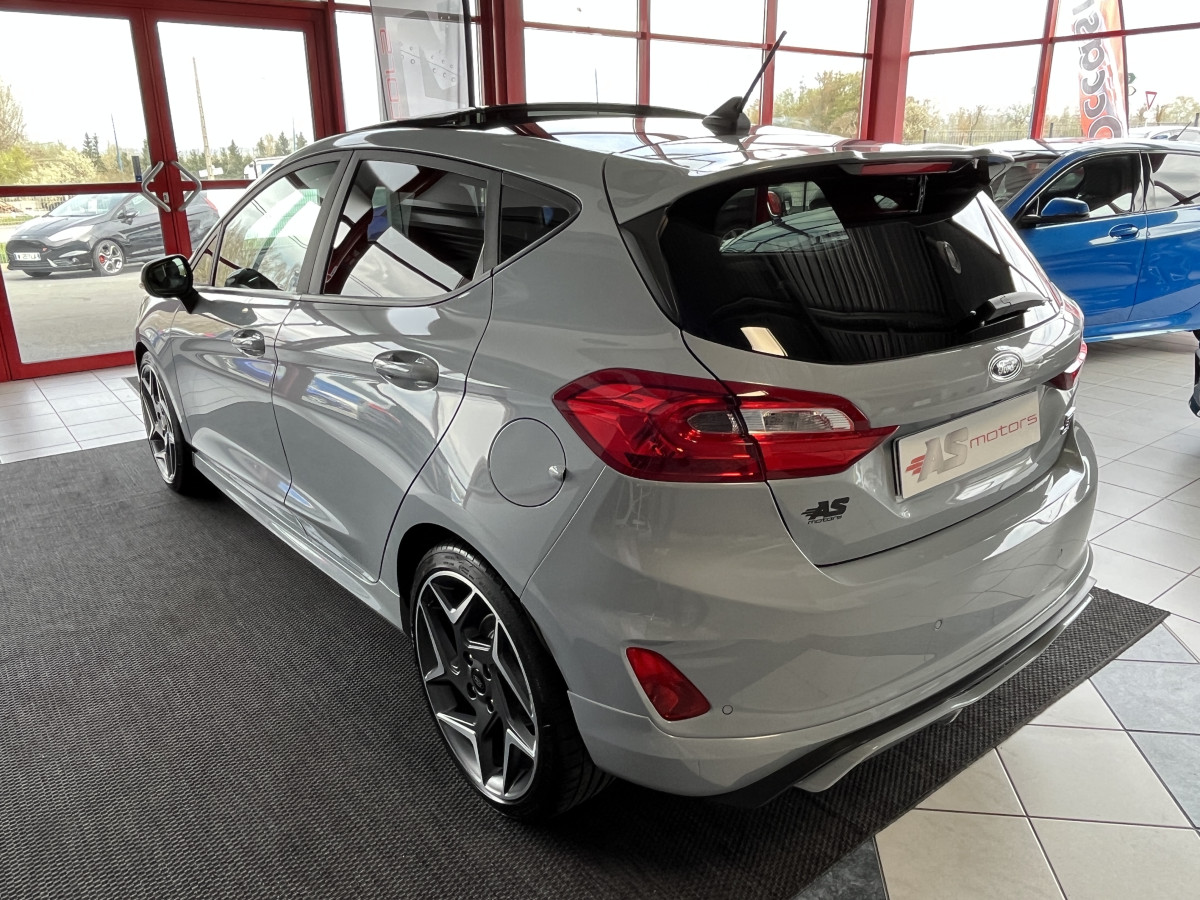 FORD FIESTA ST 1,5 200 TOIT PANO GPS GAMERA REGULATEUR HIFI B&O KEYLESS PACK HIVER APPLE CARPLAY ETAT NEUF