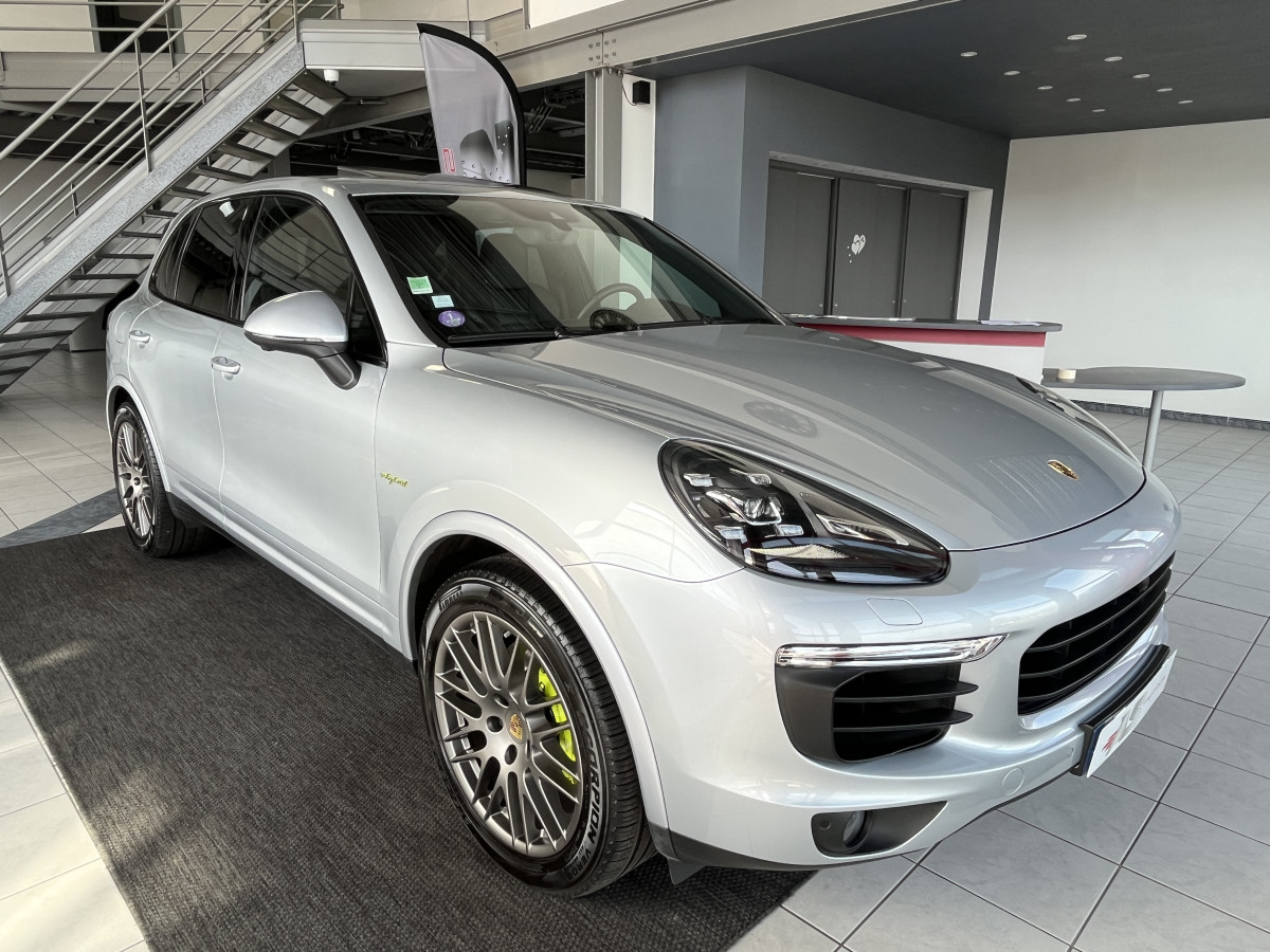 PORSCHE CAYENNE 3,0 V6 416 S E-HYBRID PLATINUM EDITION GPS CAMERA 360 TOIT OUVRANT PASM PACK CHRONO SPORT KEYLESS HIFI BOSE