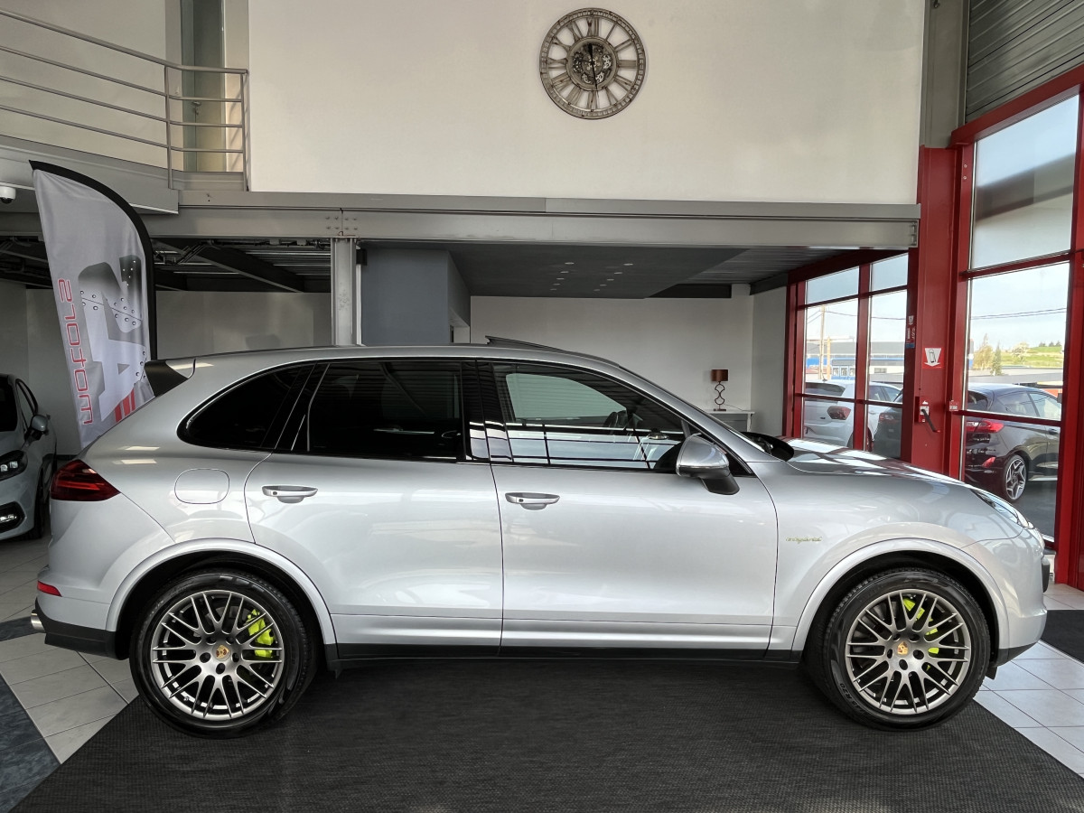 PORSCHE CAYENNE 3,0 V6 416 S E-HYBRID PLATINUM EDITION GPS CAMERA 360 TOIT OUVRANT PASM PACK CHRONO SPORT KEYLESS HIFI BOSE