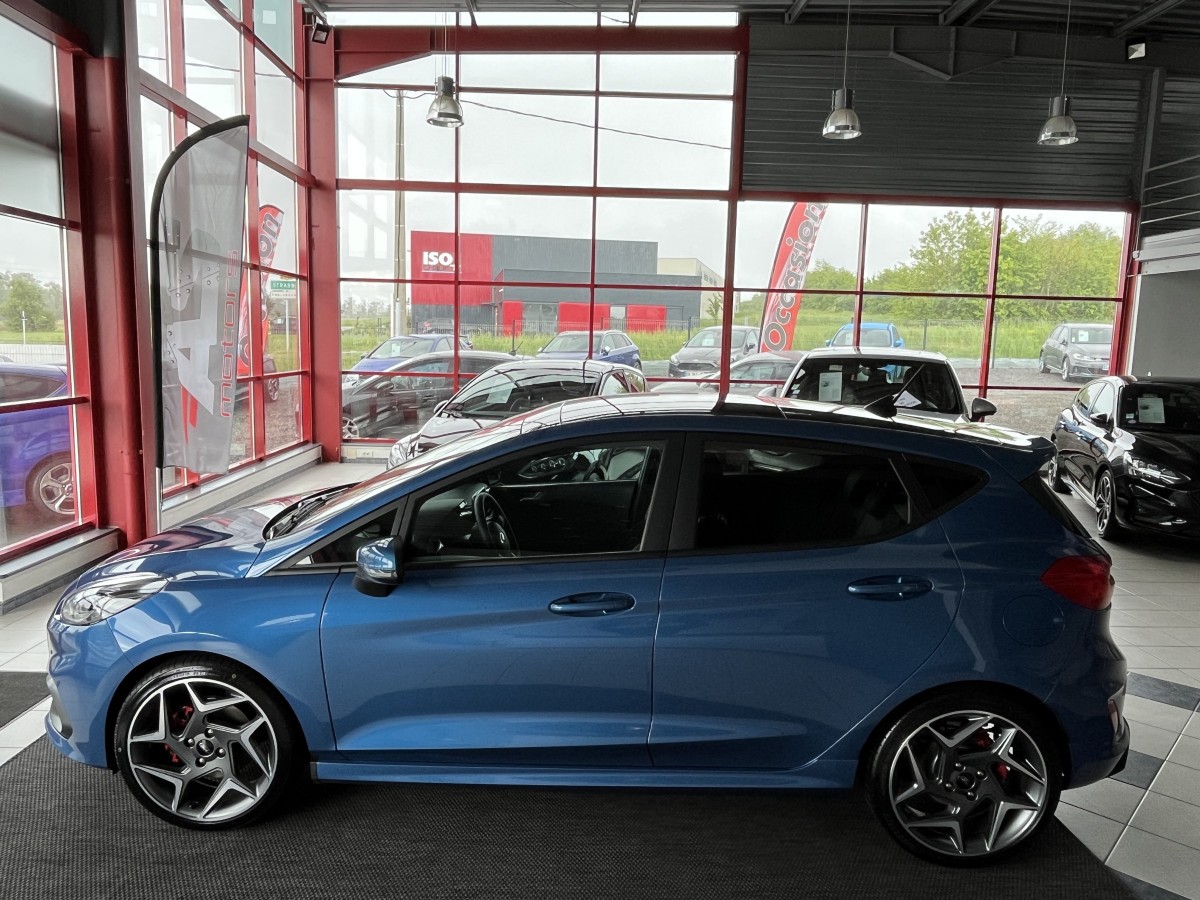 FORD FIESTA ST 1,5 200  PACK PERF TOIT PANO GPS  CAMERA APPLE CARPLAY FULL LED BLUETOOTH HIFI B&O REGULATEUR FULL OPTIONS