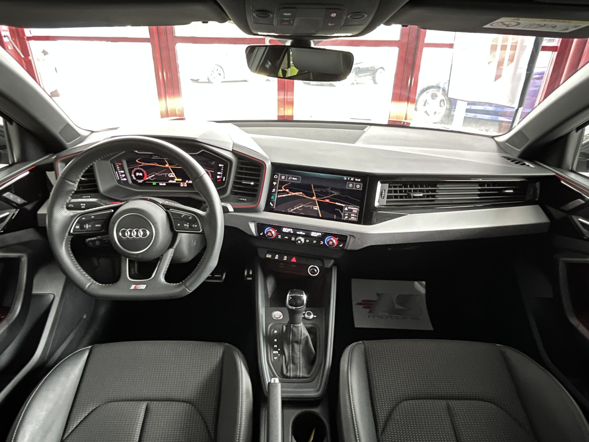 AUDI A1 SPORTBACK  40 TFSI 200  FULL S-LINE DSG6 GPS REGULATEUR KEYLESS DRIVE SELECT APPLE CAR PLAY DIGITAL COCKPIT  BLUETOOTH  ETAT NEUF