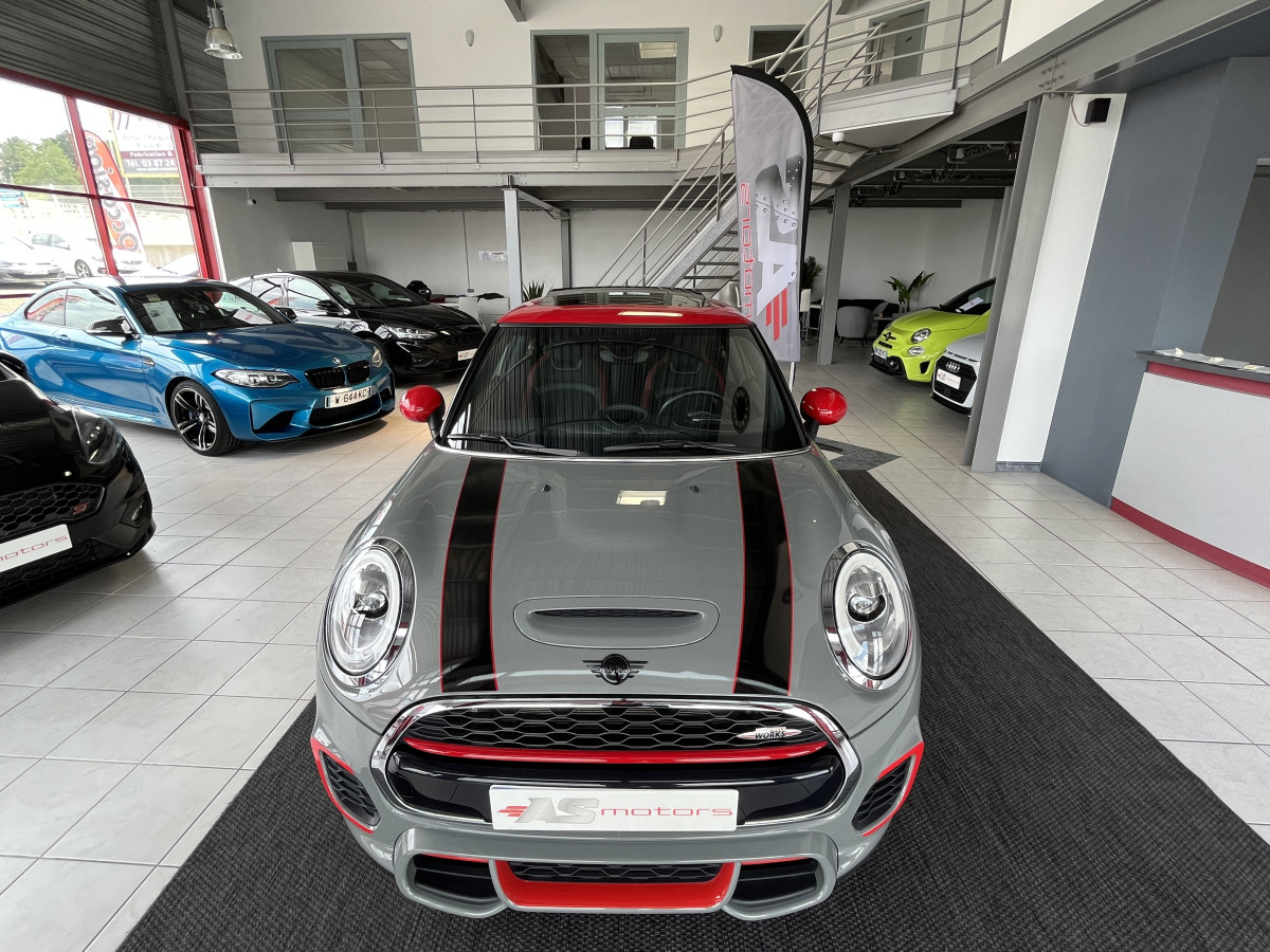 MINI COOPER JOHN COOPER WORKS 2,0 231 GPS TOIT PANO KEYLESS BLUETOOTH REGULATEUR FEUX FULL LED FULL OPTIONS