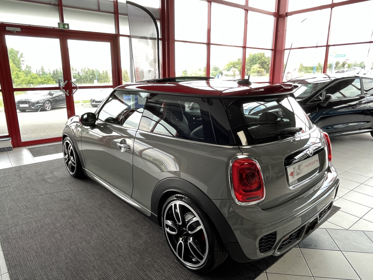 MINI COOPER JOHN COOPER WORKS 2,0 231 GPS TOIT PANO KEYLESS BLUETOOTH REGULATEUR FEUX FULL LED FULL OPTIONS