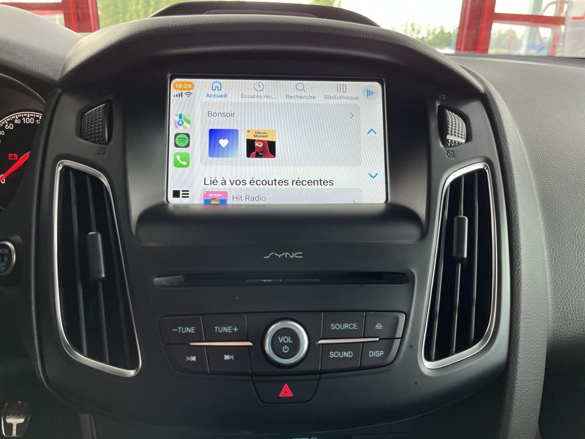 FORD FOCUS ST 2,0 250 GPS REGULATEUR RECARO PACK HIVER BI-XENON KEYLESS APPLE CARPLAY ETAT NEUF