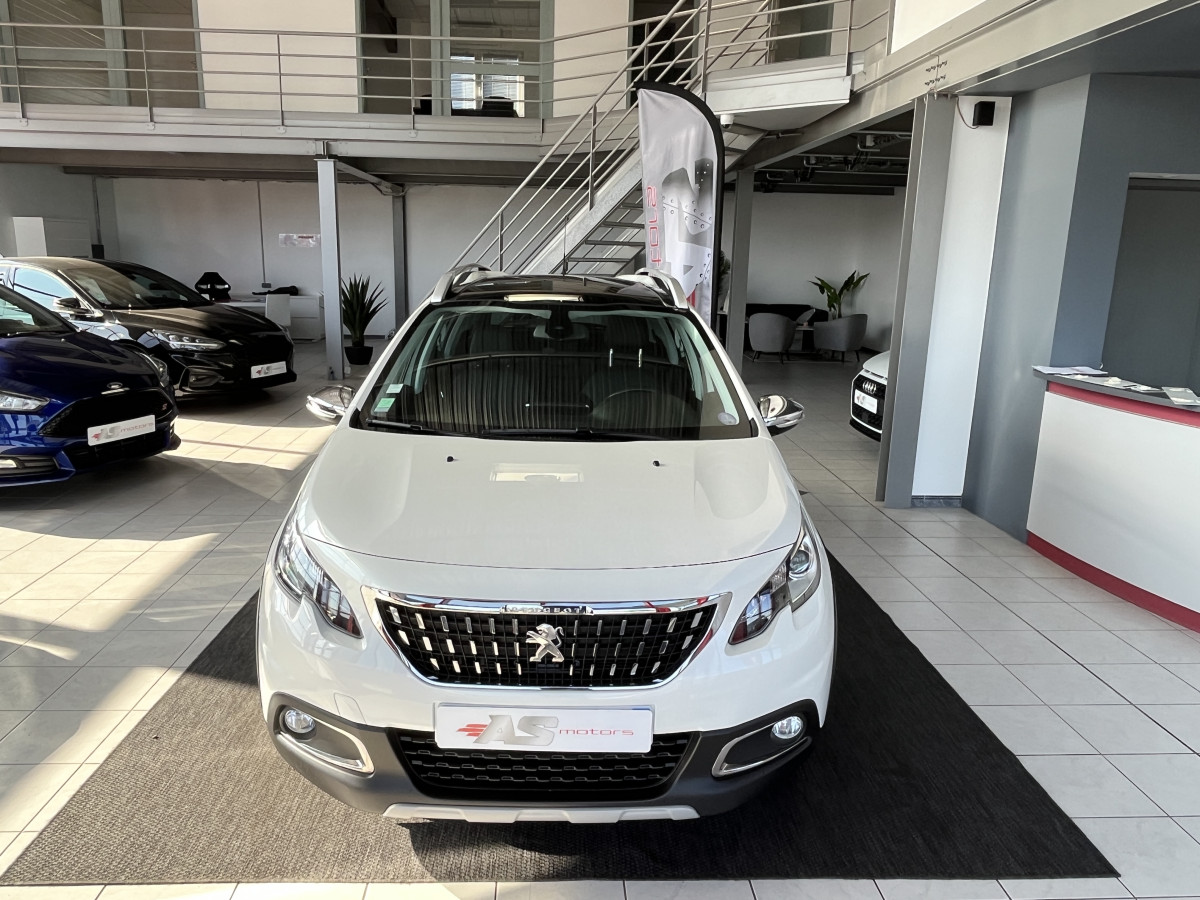 PEUGEOT 2008 1,2 110 CROSSWAY EAT6 GPS  TOIT PANORAMIQUE CAMERA REGULATEUR PACK GRIP CONTROL APPLE CARPLAY EXCELLENT ETAT