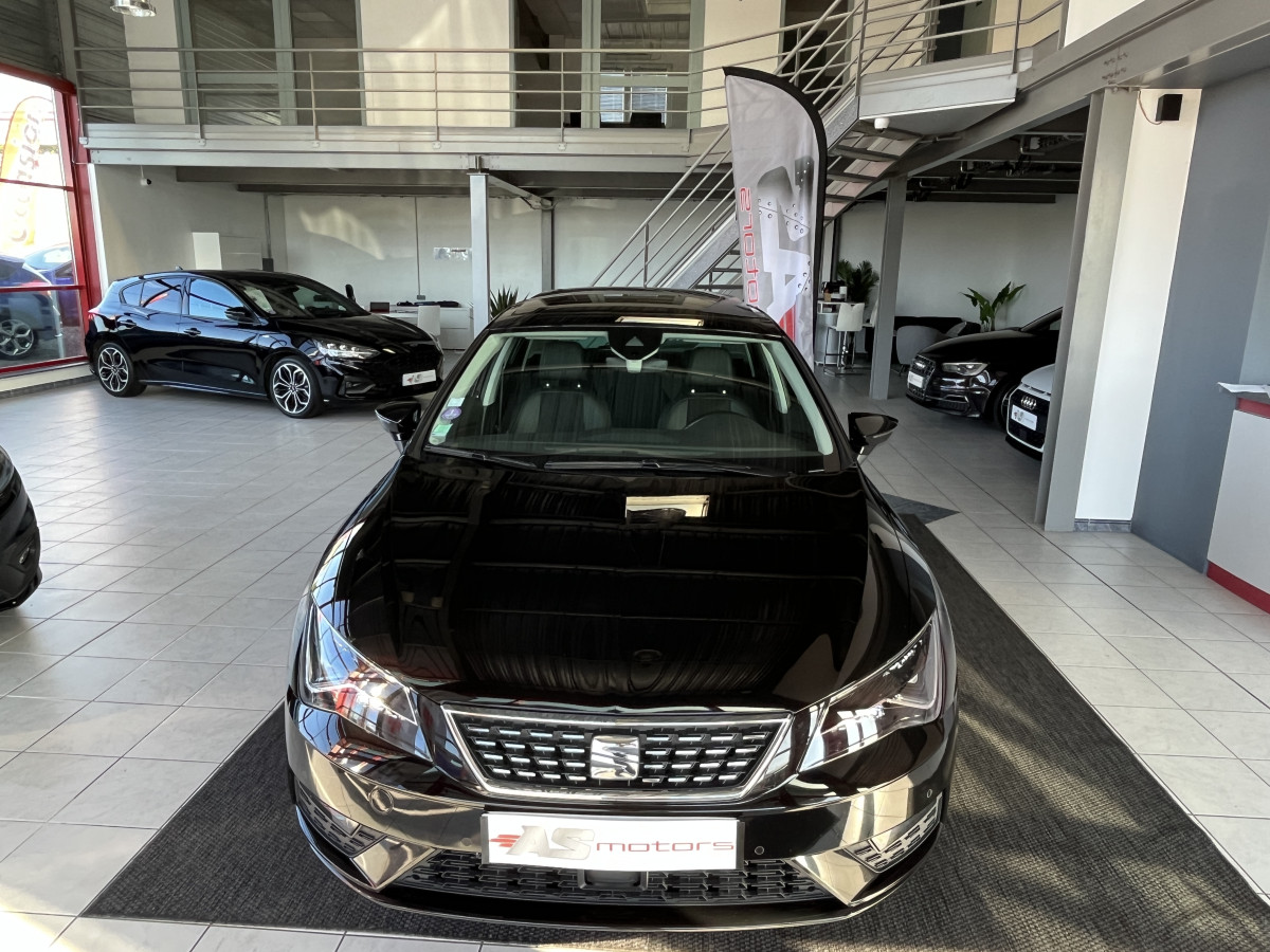 SEAT LEON XCELLENCE 1,5 TSI 150 DSG7 TOIT PANO GPS CAMERA  REGULATEUR DIGITAL COCKPIT KEYLESS CARPLAY EXCELLENT ETAT