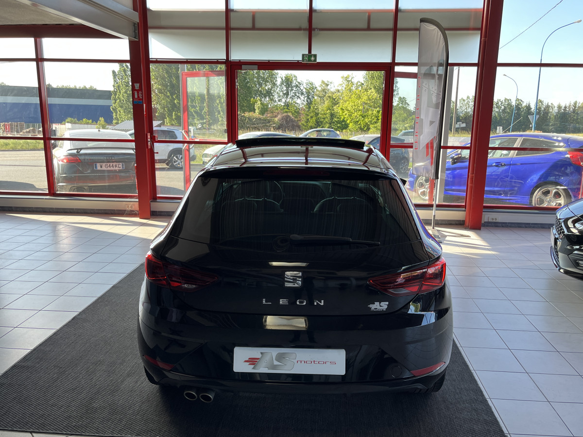 SEAT LEON XCELLENCE 1,5 TSI 150 DSG7 TOIT PANO GPS CAMERA  REGULATEUR DIGITAL COCKPIT KEYLESS CARPLAY EXCELLENT ETAT