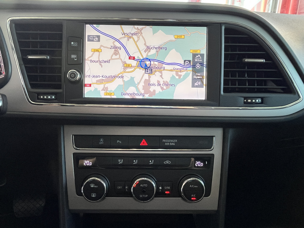 SEAT LEON XCELLENCE 1,5 TSI 150 DSG7 TOIT PANO GPS CAMERA  REGULATEUR DIGITAL COCKPIT KEYLESS CARPLAY EXCELLENT ETAT