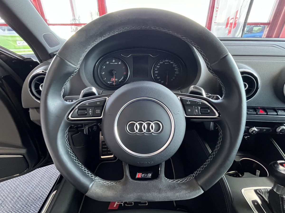 AUDI RS3 SPORTBACK 2,5 TFSI 367 S-TRONIC 7 QUATTRO GPS CAMERA SIEGES RS HIFI B&O ECHAPPEMENT RS KEYLESS REGULATEUR ETAT NEUF