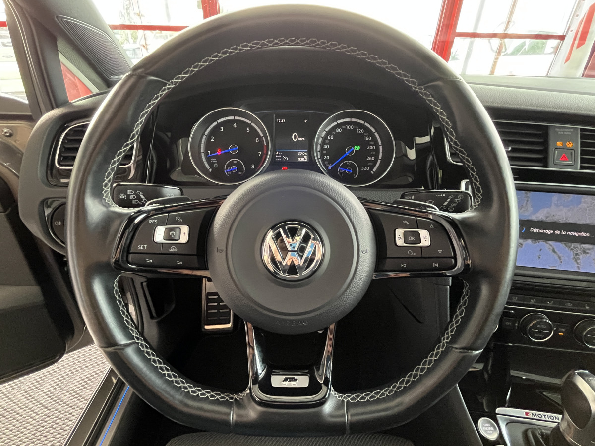 VOLKSWAGEN GOLF 7 R 2,0 TSI 300 DSG6 4 MOTION GPS DISCOVER PRO DCC ACC TOIT PANO FEUX BI-XENON  JANTES PRETORIA EXCELLENT ETAT