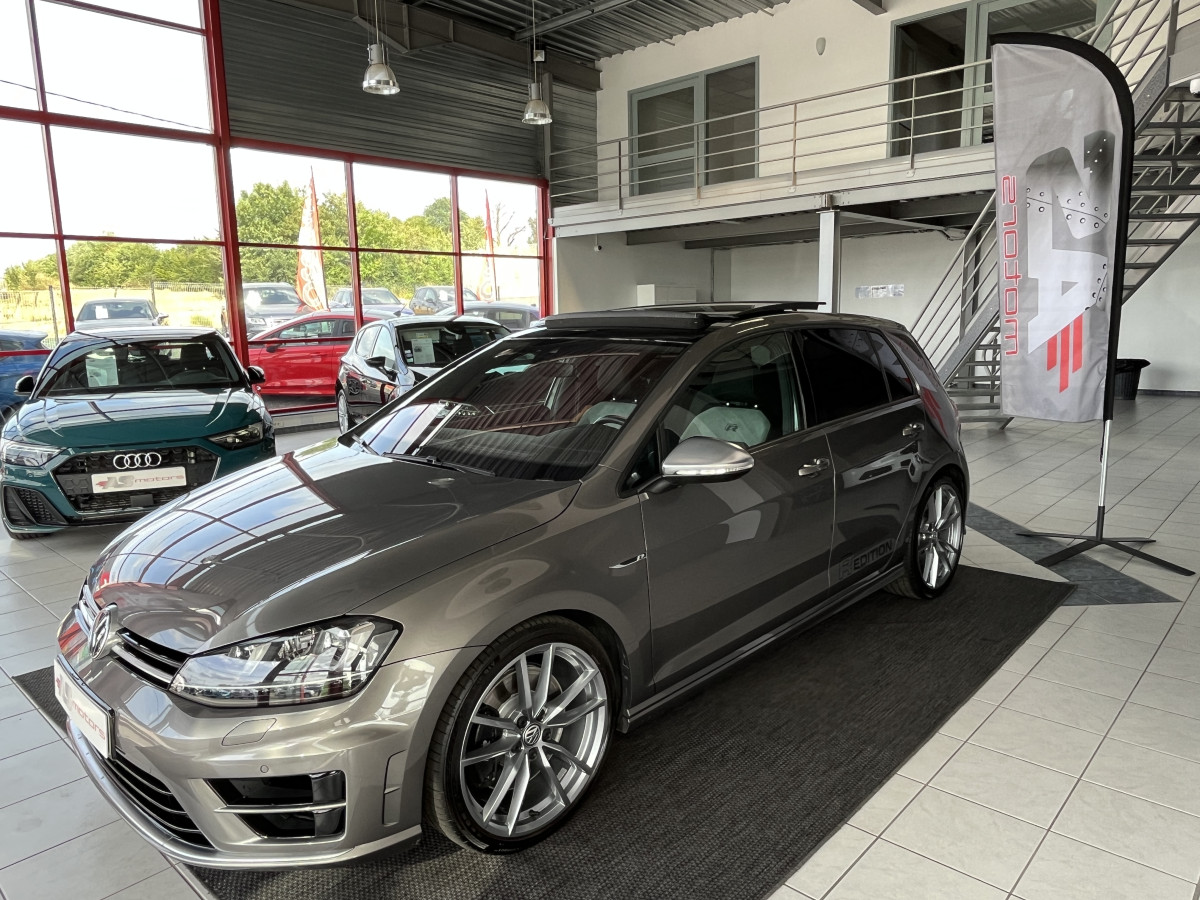 VOLKSWAGEN GOLF 7 R 2,0 TSI 300 DSG6 4 MOTION GPS DISCOVER PRO DCC ACC TOIT PANO FEUX BI-XENON  JANTES PRETORIA EXCELLENT ETAT