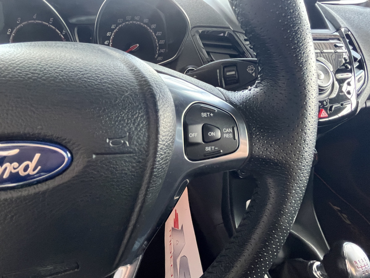 FORD FIESTA ST 1,6 200 EDITION LIMITED PACK PERF GPS CAMERA KEYLESS  REGULATEUR SONY BLUETOOTH ECHAPPEMENT MILTEK  ETAT COLLECTOR