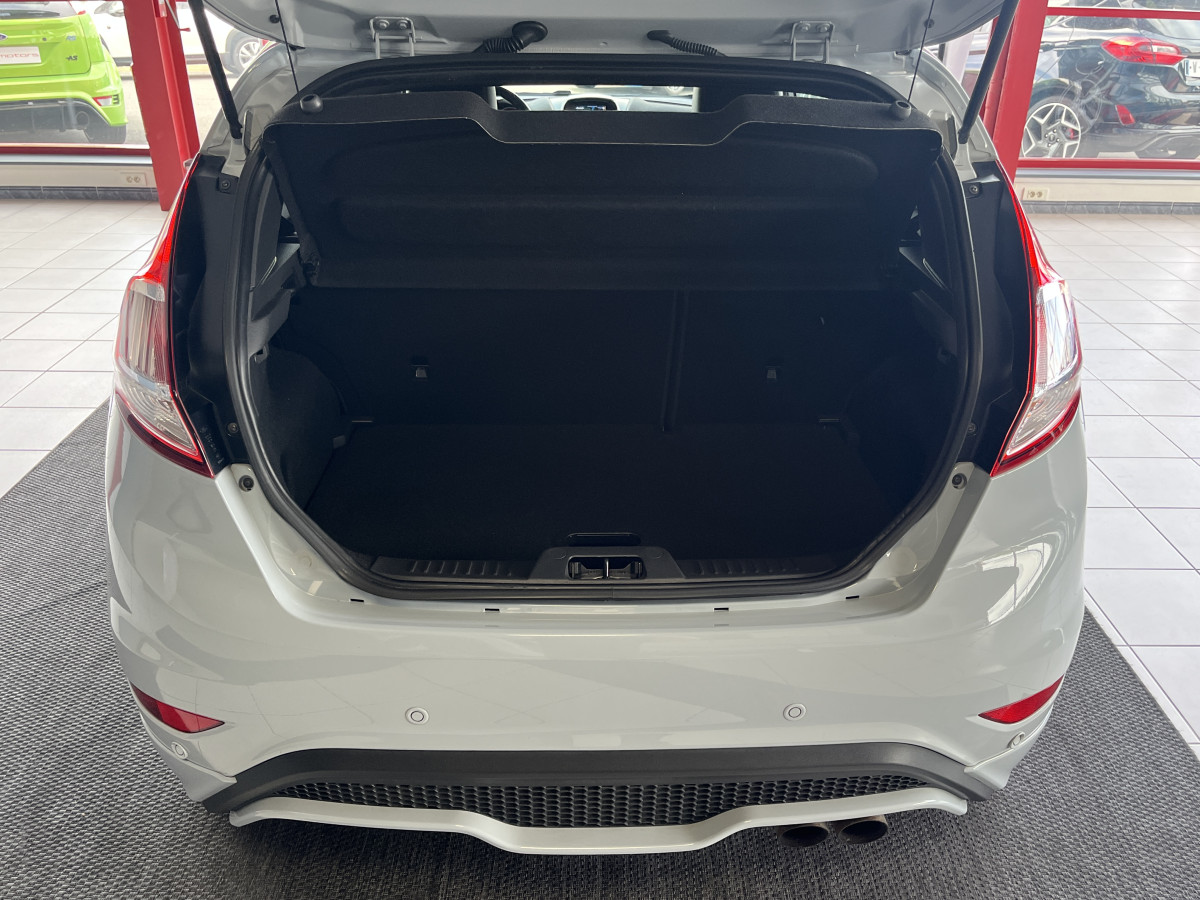 FORD FIESTA ST 1,6 200 EDITION LIMITED PACK PERF GPS CAMERA KEYLESS  REGULATEUR SONY BLUETOOTH ECHAPPEMENT MILTEK  ETAT COLLECTOR