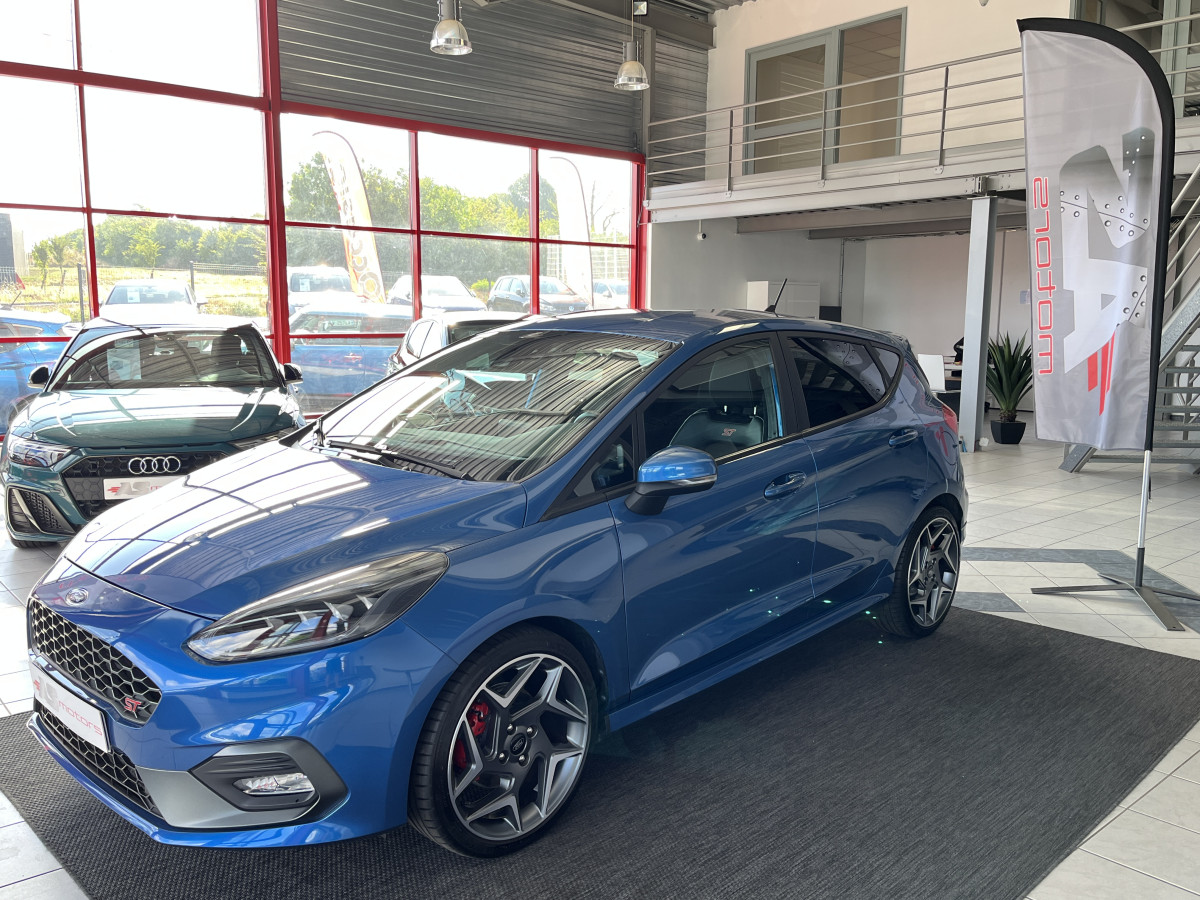 FORD FIESTA ST 1,5 200 PACK PERFORMANCE GPS FULL LED HIFI B&O KEYLESS PACK HIVER ETAT NEUF