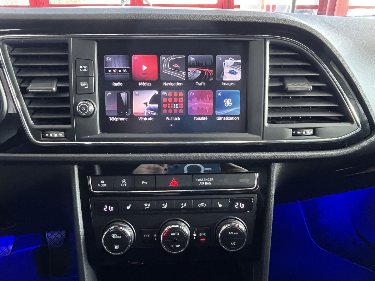 SEAT LEON FR 1,5 TSI 150 GPS APPLE CARPLAY HIFI BEATS KEYLESS REGULATEUR FULL LED SEZT DRIVE PROFILE EXCELLENT ETAT