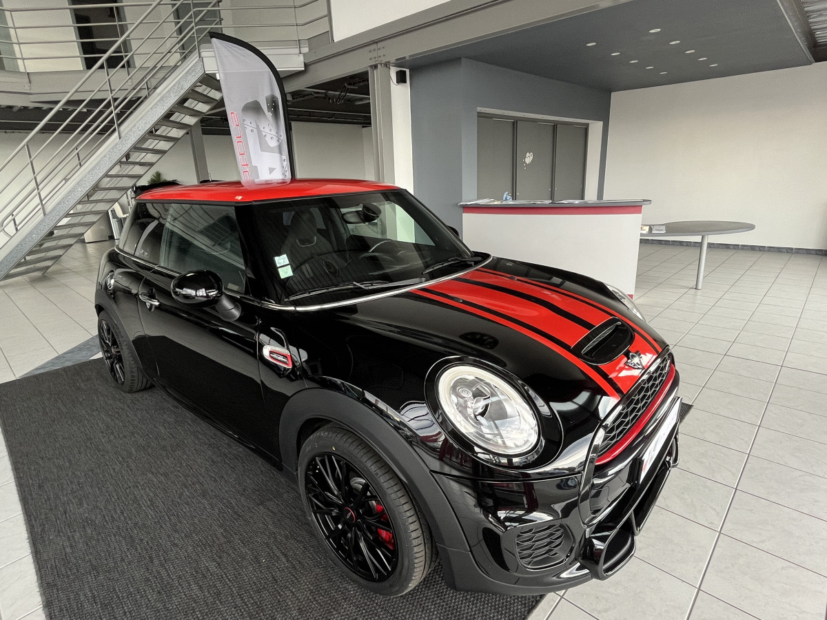 MINI  JOHN COOPER WORKS 2,0 231 ECHAPPEMENT JCW  KEYLESS BLUETOOTH REGULATEUR LIMITEUR FEUX FULL LED SIEGES SPORT JCW